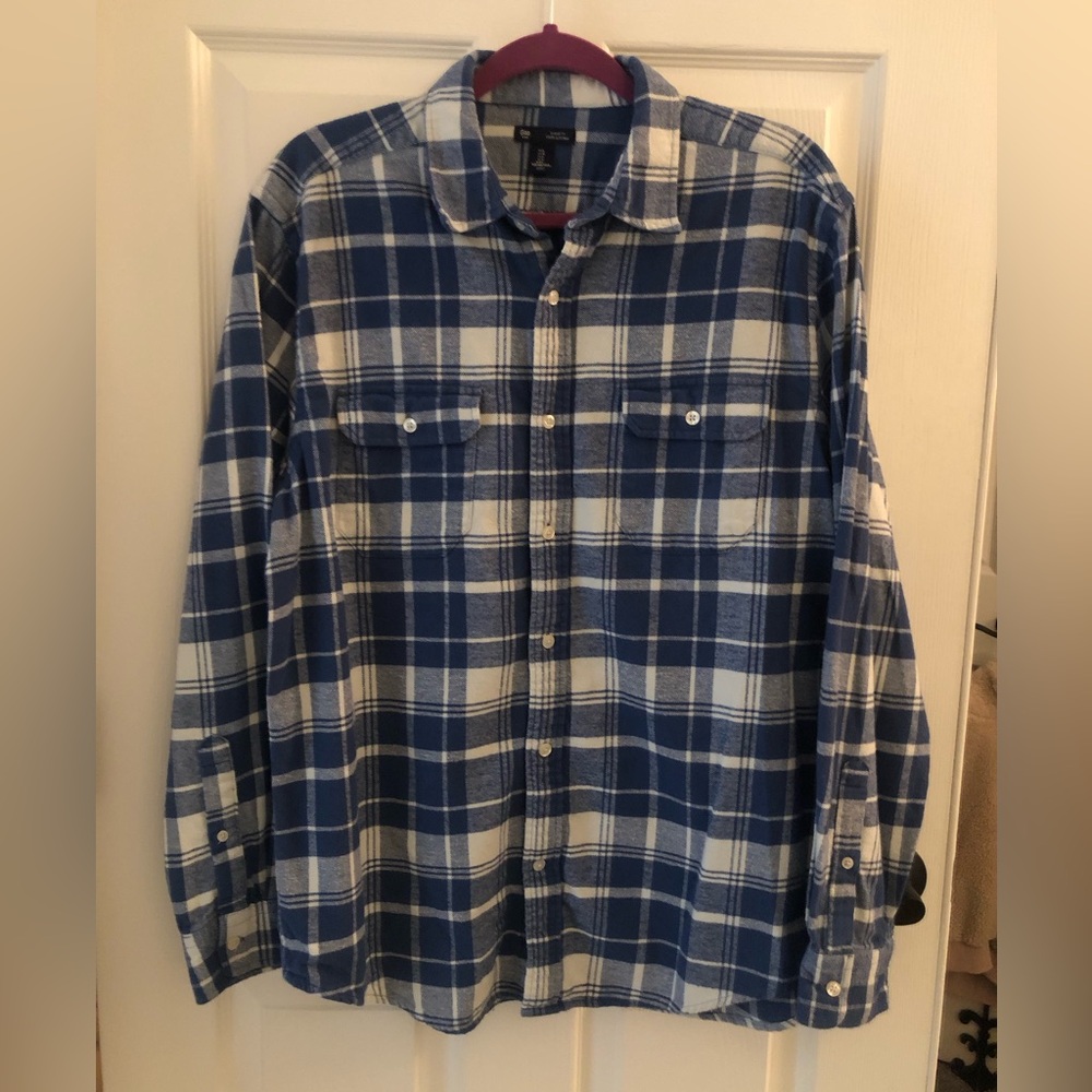 GAP Navy & White Flannel Men's Button Down
